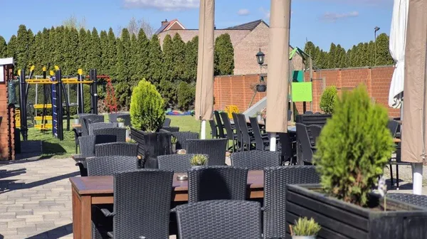 1749630019-Terras Tuin